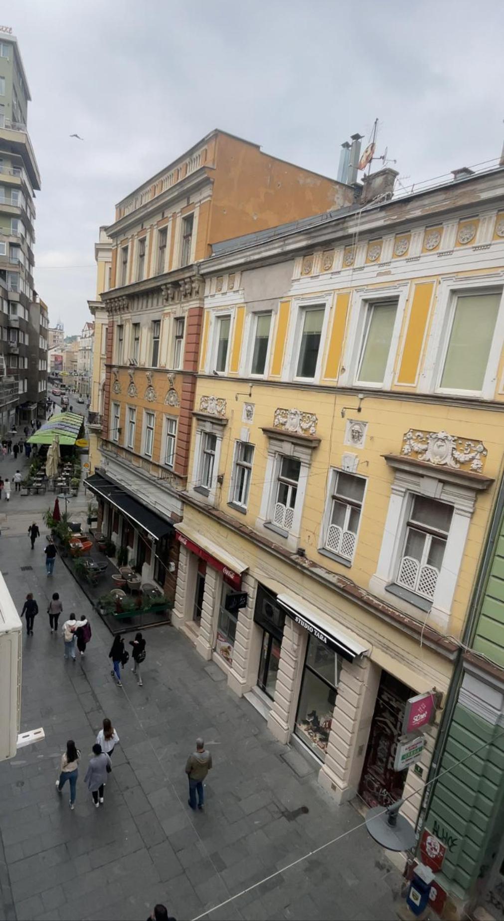 Main Street Retreat Apartment With Free Parking Saraybosna Dış mekan fotoğraf
