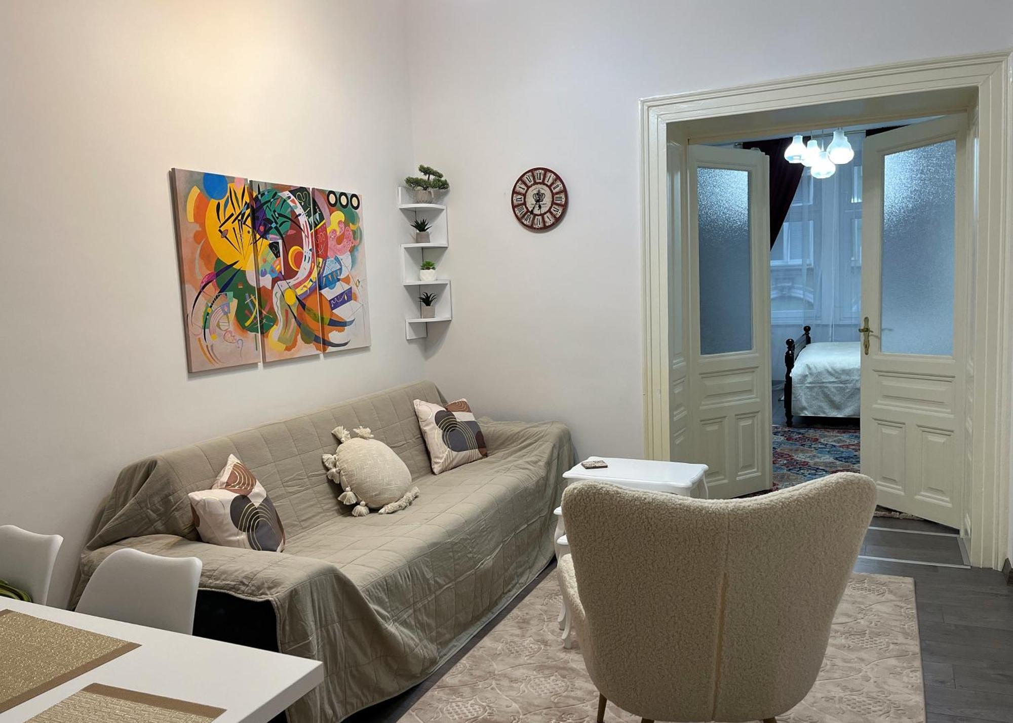 Main Street Retreat Apartment With Free Parking Saraybosna Dış mekan fotoğraf