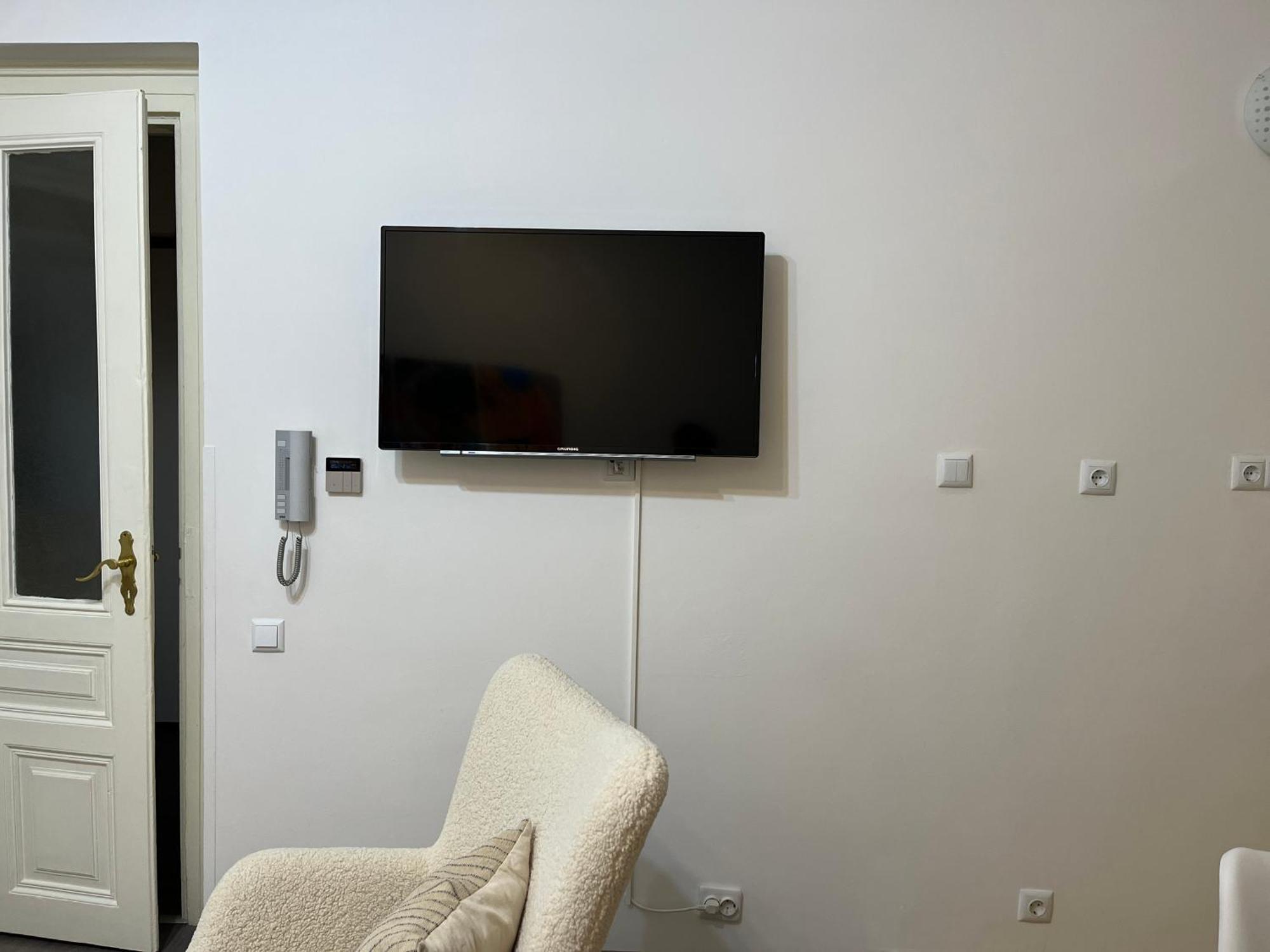 Main Street Retreat Apartment With Free Parking Saraybosna Dış mekan fotoğraf